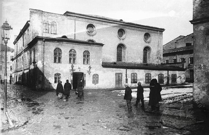 Jewish Culture and History of East Central Europe