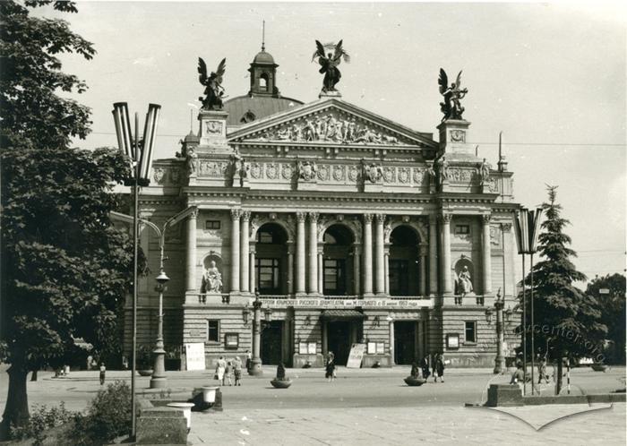 Opera and the City. Processes of Social Inclusion and Exclusion