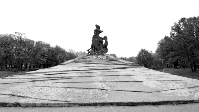 Jochen Rack. Every City Has Its Babi Yar (Jede Stadt hat ihr eigenes Babyn Jar)