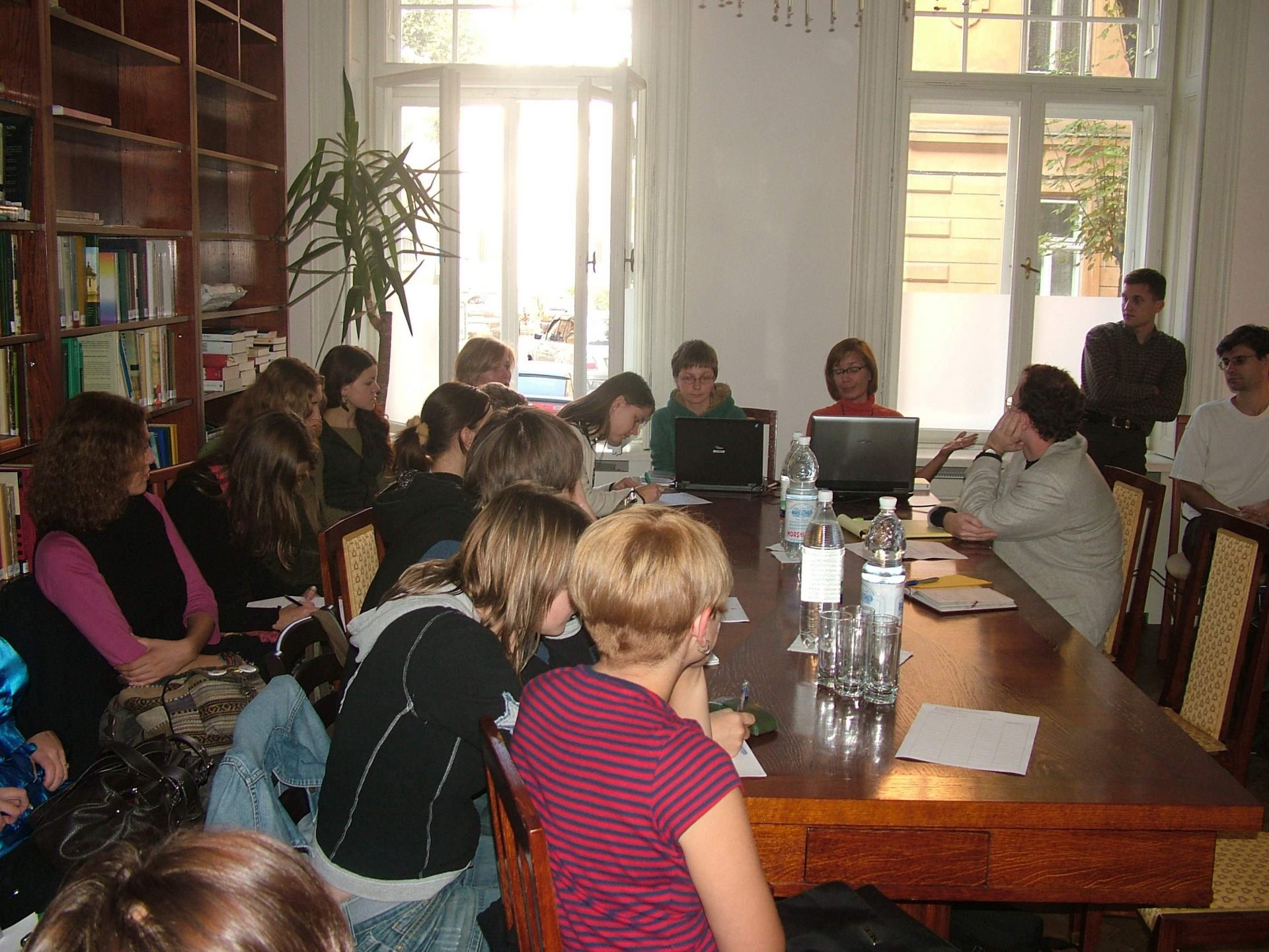 Competing Representations of Urban Spaces: Comparative Perspectives of Samara, Vilnius, and Lviv