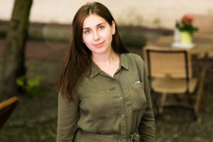 Dr. Roksolyana Holovata