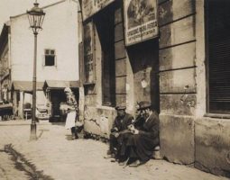 Returning Galician Jews from Oblivion