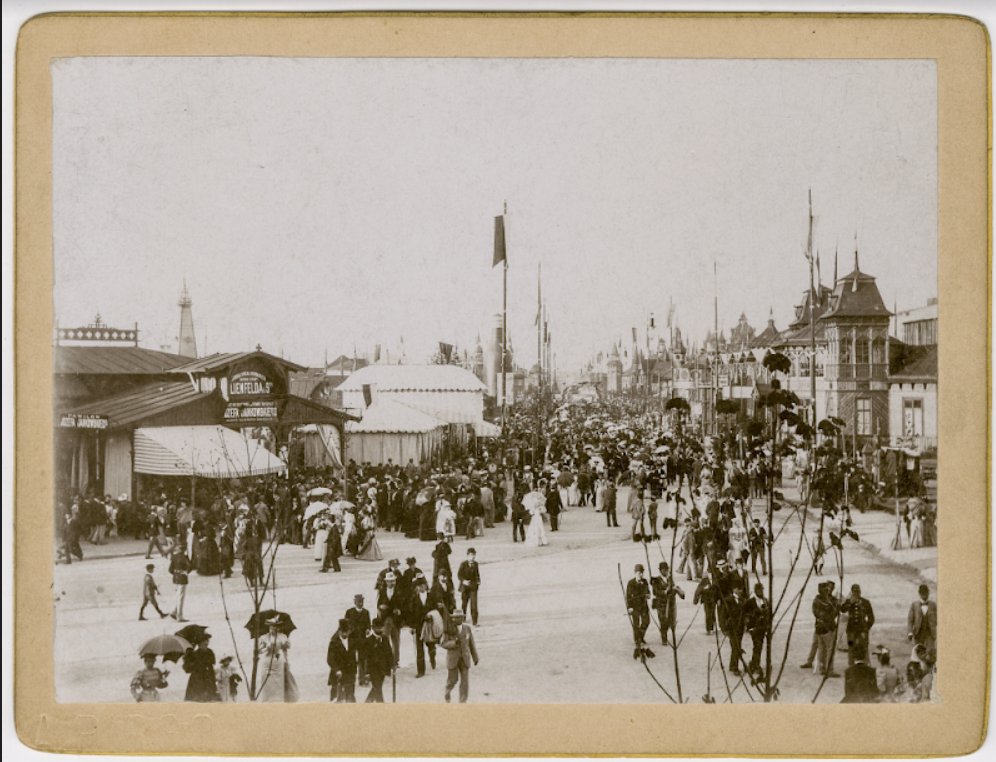 City on Display: Lviv in the Century of Exhibitions